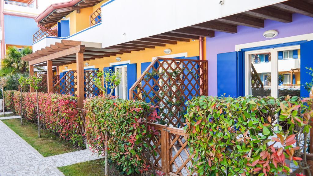 Villaggio Hemingway - Family Aparthotel Caorle Ngoại thất bức ảnh