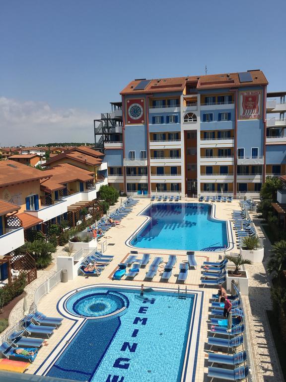 Villaggio Hemingway - Family Aparthotel Caorle Ngoại thất bức ảnh